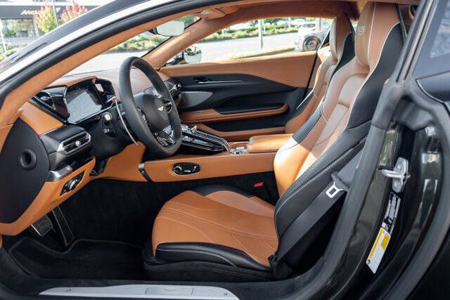 2025 Aston Martin Vantage