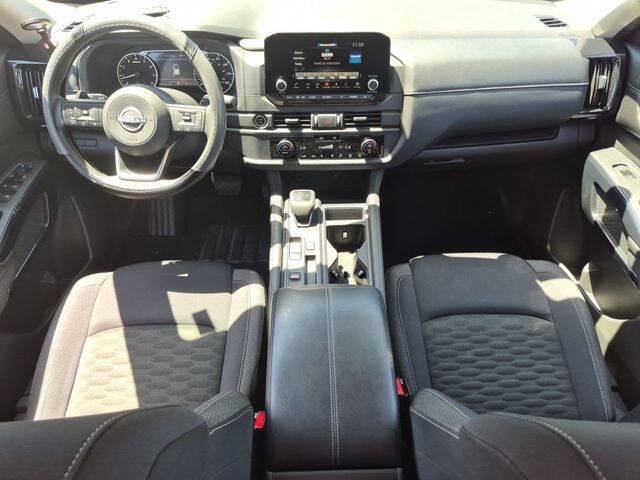 2024 Nissan Pathfinder S