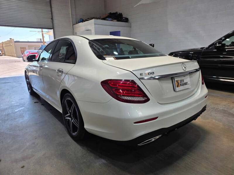 2019 Mercedes-Benz E-Class E 300
