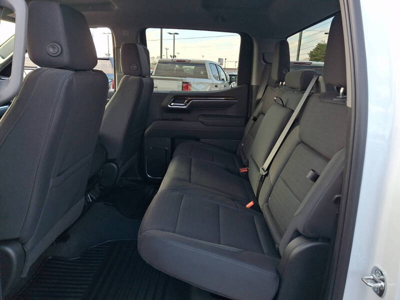 2026 GMC Sierra 1500 Elevation Standard