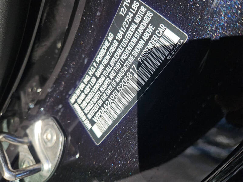 2020 Porsche 911 Carrera