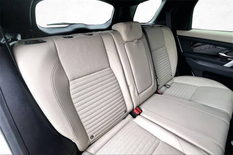 2023 Land Rover Discovery Sport P250 SE