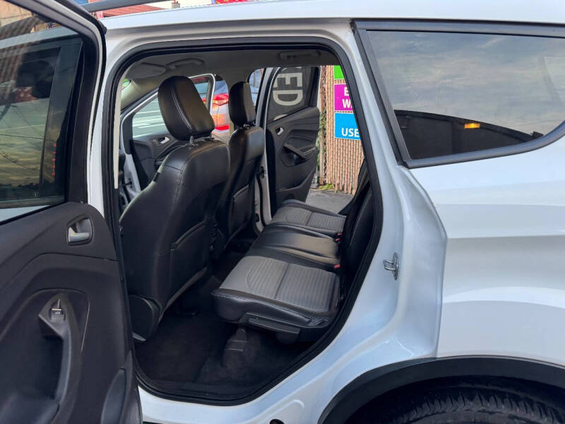 2019 Ford Escape SE