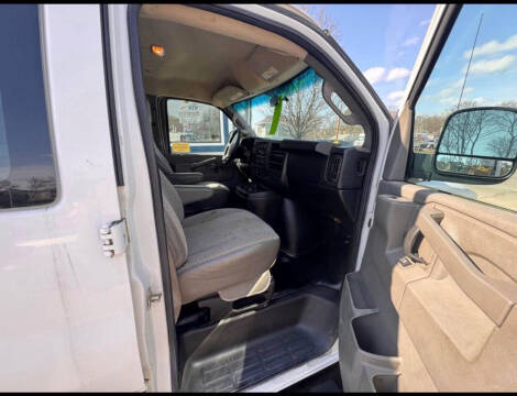 2016 GMC Savana 2500