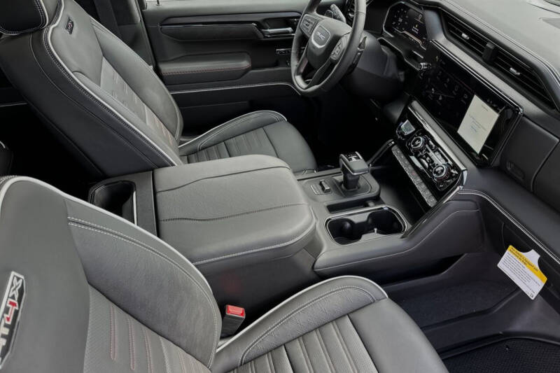 2024 GMC Sierra 1500 AT4X