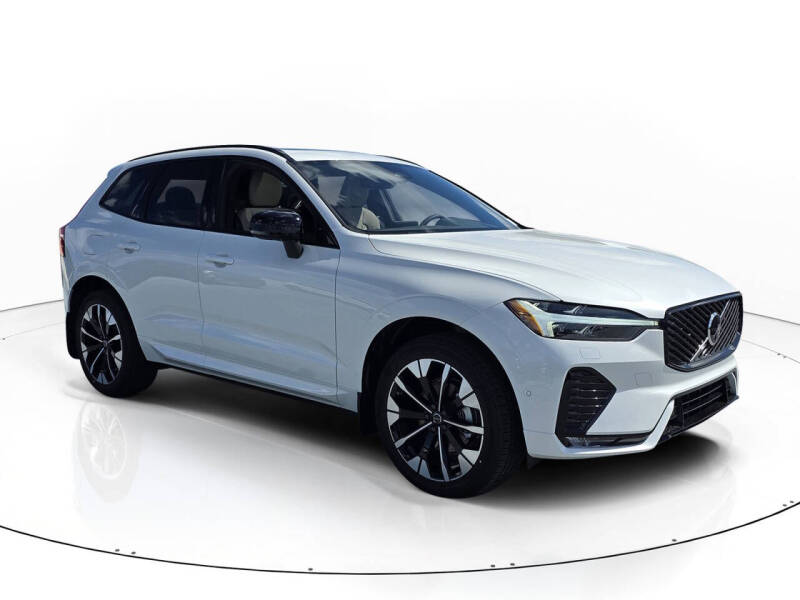 2026 Volvo XC60 B5 Plus