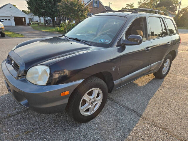 2004 Hyundai SANTA FE for sale at QUEENSGATE AUTO SALES in York, PA