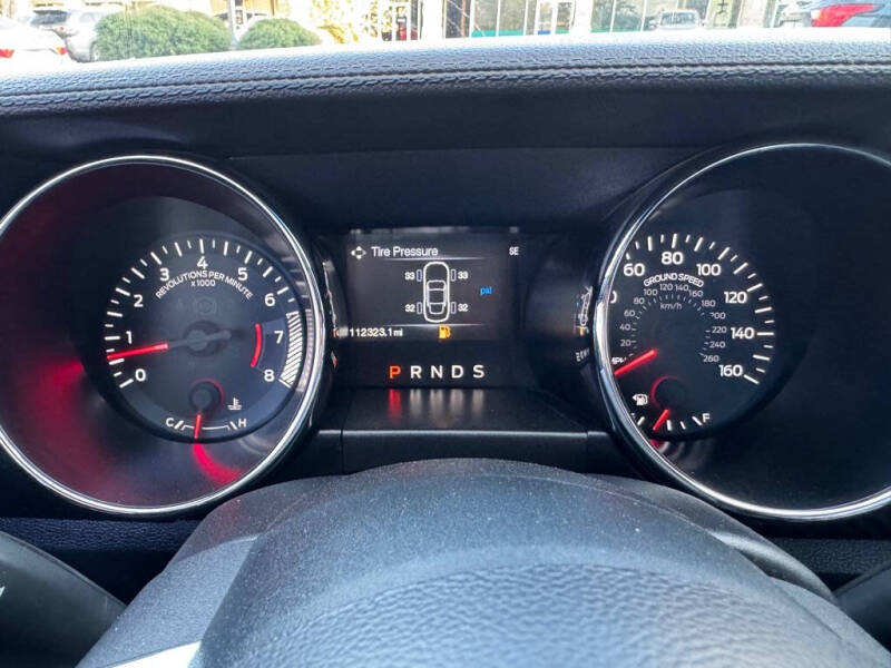 2017 Ford Mustang V6