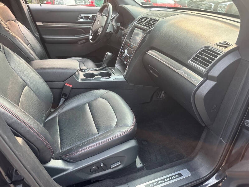 2019 Ford Explorer Sport