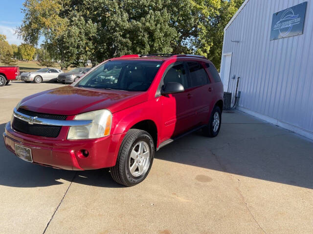 2005 Chevrolet Equinox for sale at Auto Connection in Waterloo, IA