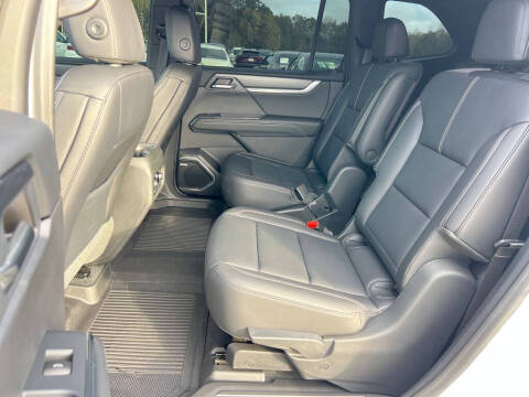 2024 GMC Acadia Elevation