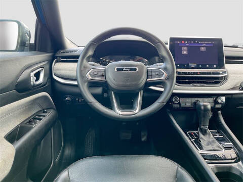 2023 Jeep Compass Latitude Lux