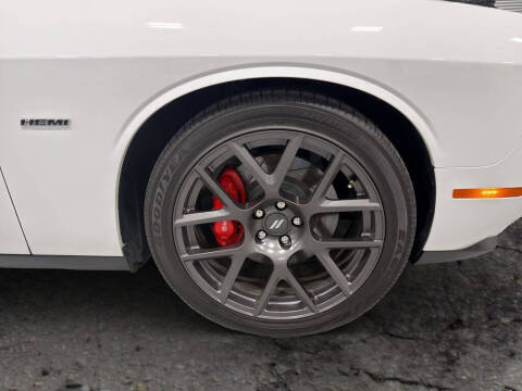 2018 Dodge Challenger R/T Plus Shaker