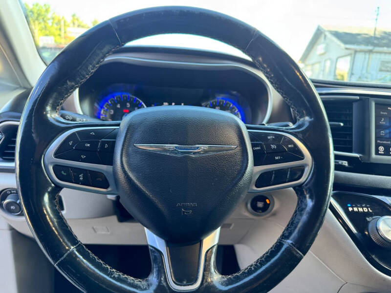 2019 Chrysler Pacifica Touring L