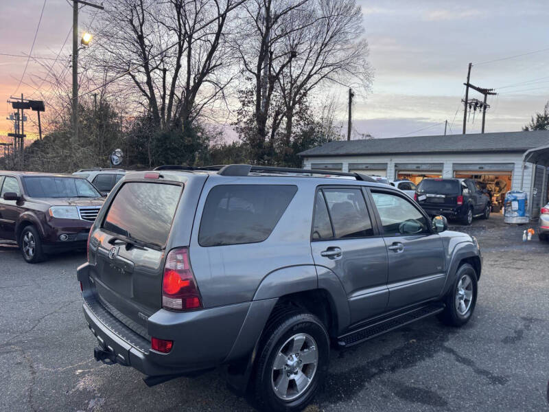 2004 Toyota 4Runner SR5