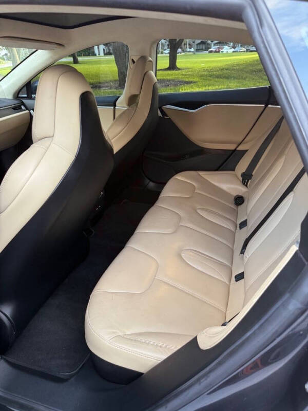 2017 Tesla Model S 90D