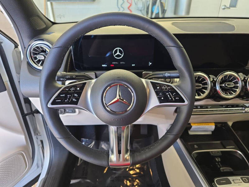 2025 Mercedes-Benz GLB GLB 250