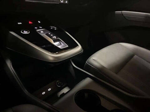 2024 Audi Q4 e-tron quattro Premium 55