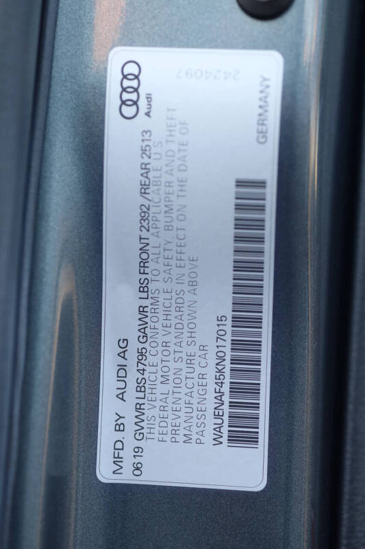 2019 Audi A4 quattro Premium Plus 45 TFSI