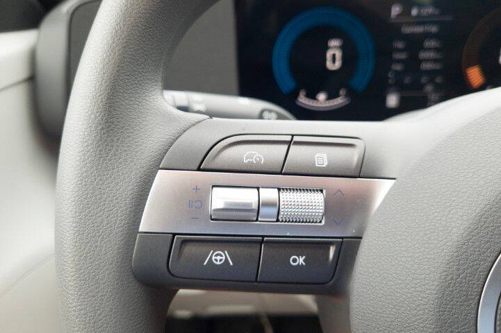 2027 Hyundai Kona SE