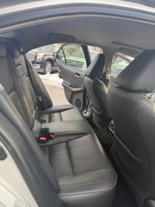 2016 Lexus IS 200t