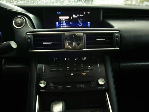 2018 Lexus IS 300