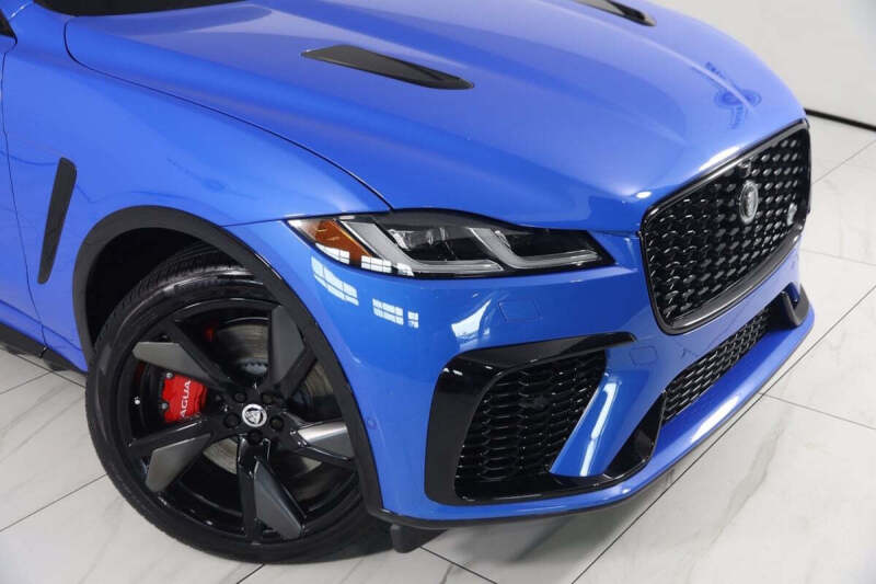 2024 Jaguar F-PACE SVR