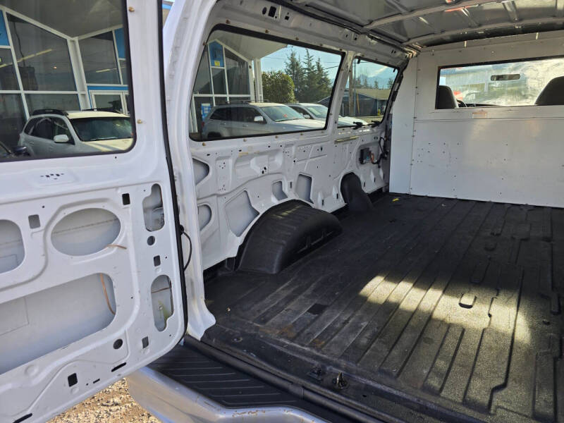 2002 Ford E-Series E-250