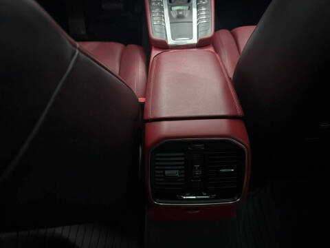 2017 Porsche Macan GTS