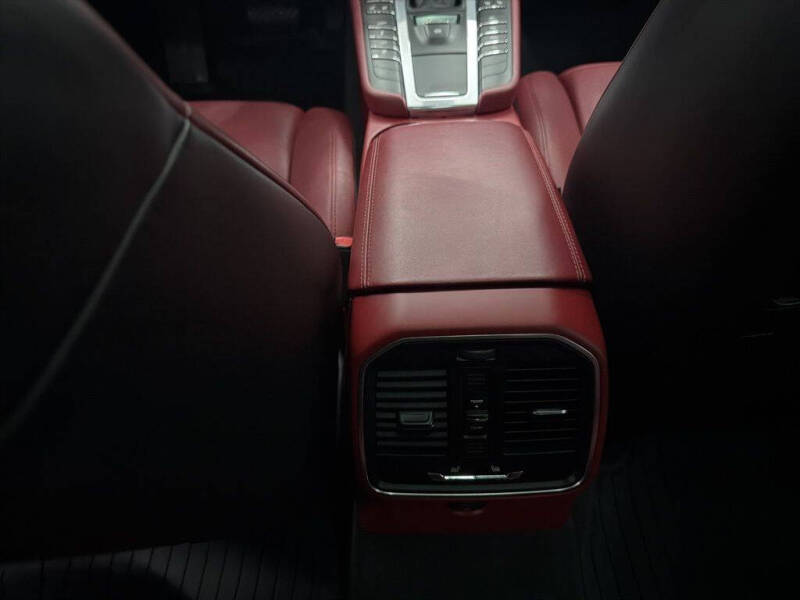 2017 Porsche Macan GTS