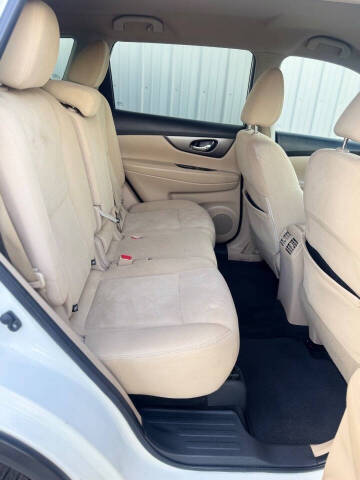 2016 Nissan Rogue SV