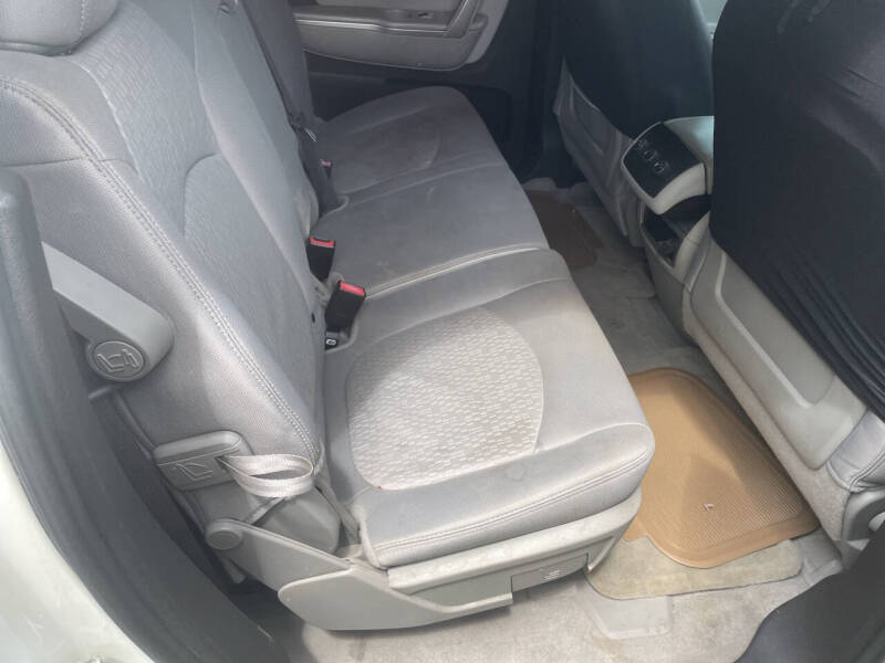 2009 GMC Acadia SLE-1