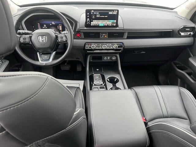 2023 Honda Pilot Elite