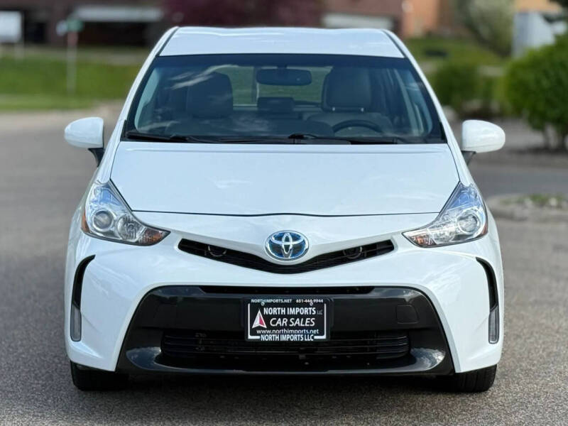 2017 Toyota Prius v