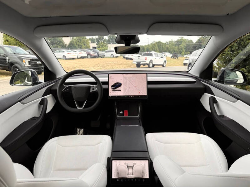 2026 Tesla Model Y Premium