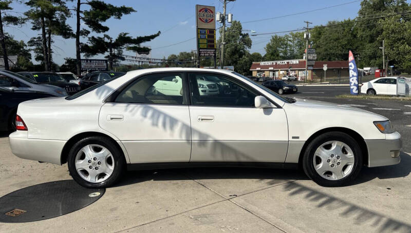 2000 Lexus ES 300