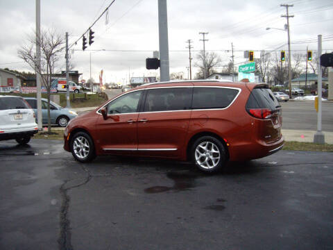 2018 Chrysler Pacifica Touring L Plus