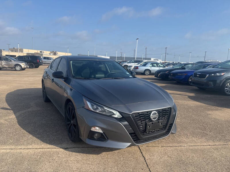 2022 Nissan Altima 2.5 SR
