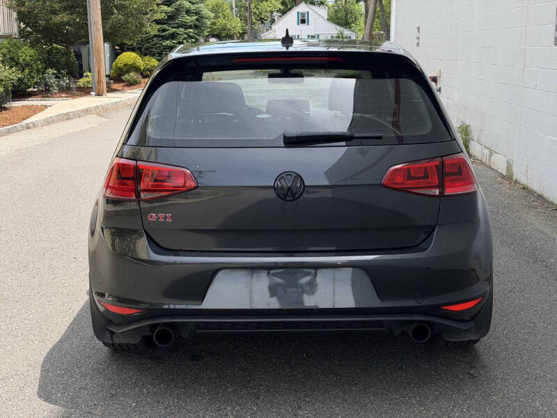 2016 Volkswagen Golf GTI SE