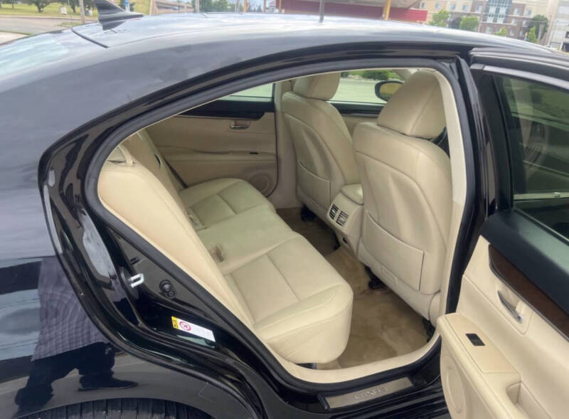2014 Lexus ES 350e