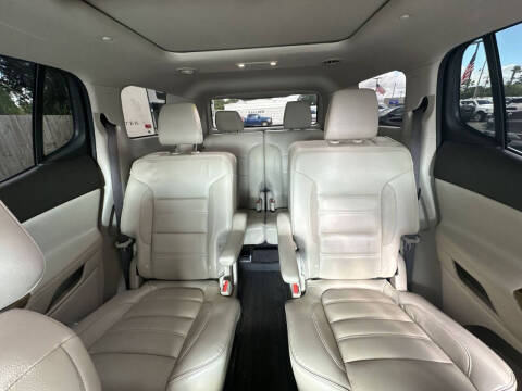 2017 GMC Acadia Denali