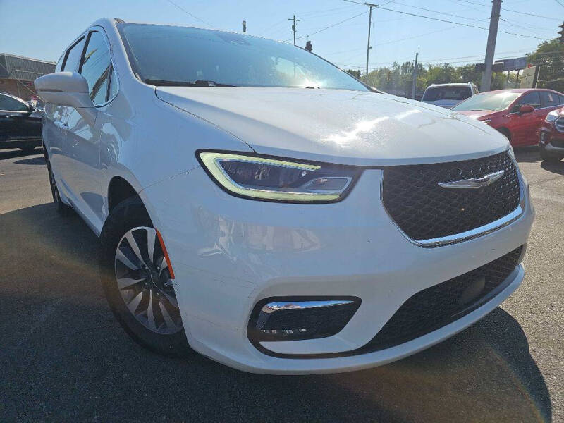 2022 Chrysler Pacifica Hybrid Touring L
