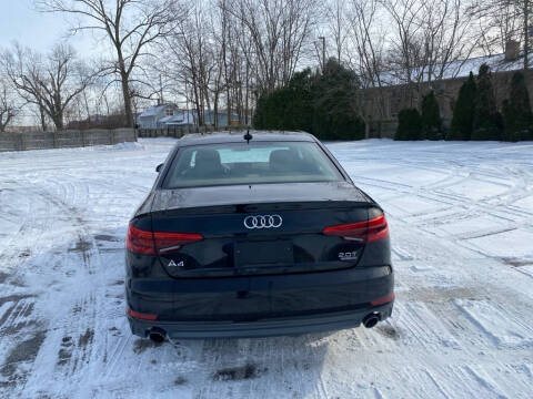 2017 Audi A4 2.0T quattro Premium Plus