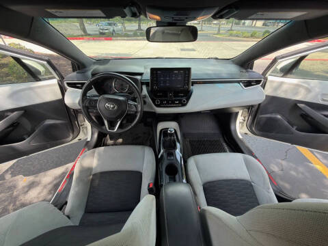 2020 Toyota Corolla Hatchback SE