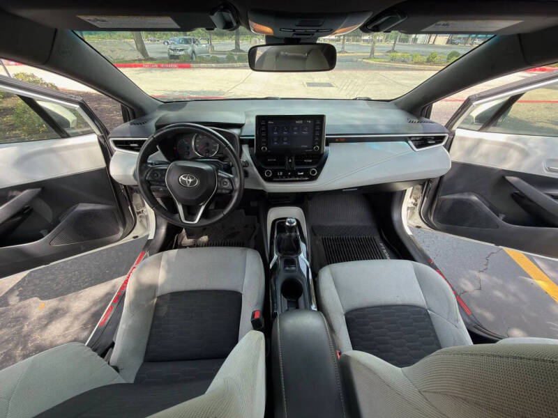 2020 Toyota Corolla Hatchback SE