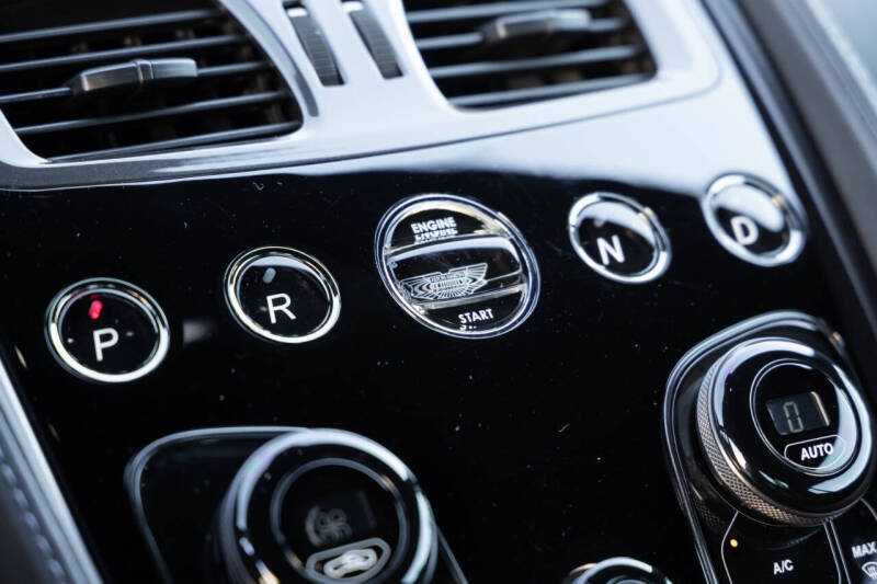 2014 Aston Martin Vanquish