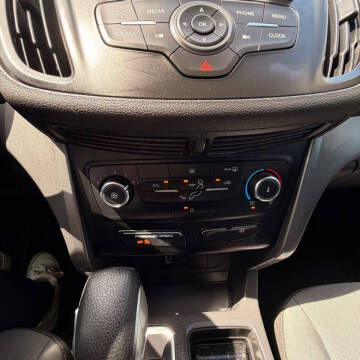2017 Ford Escape S
