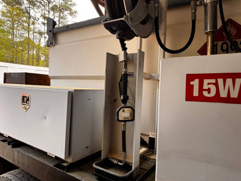 1999 Freightliner FL70