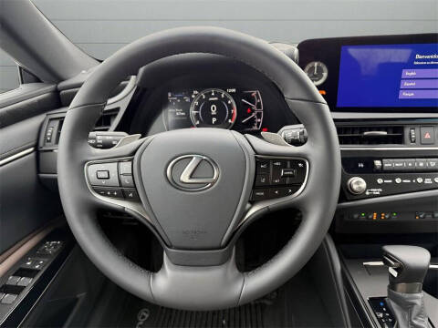 2025 Lexus ES 350