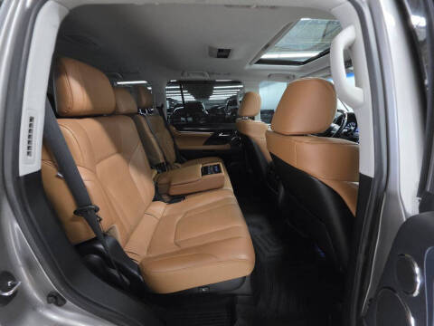 2021 Lexus LX 570 Three-Row